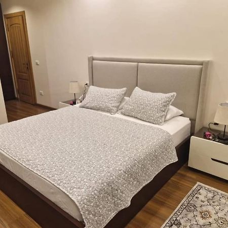 Hotel Z-A-R-A Park Goregaon West Bombay Extérieur photo